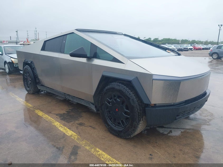 2024 Tesla Cybertruck VIN 7G2CEHEE3RA022181 — IAAI salvage auction photo