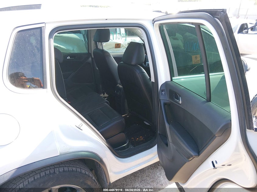 2017 Volkswagen Tiguan VIN WVGTV7AX0HW506077 IAAI salvage auction — FRONT END, Clear (Oklahoma), sold $2,750 on 2026-07-22 (photo 8)