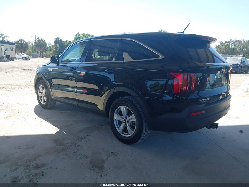 2023 Kia Sorento VIN 5XYRG4LC2PG241451 IAAI salvage auction — RIGHT FRONT, Salvage Title, sold $6,200 on 2026-07-14 (photo 3)