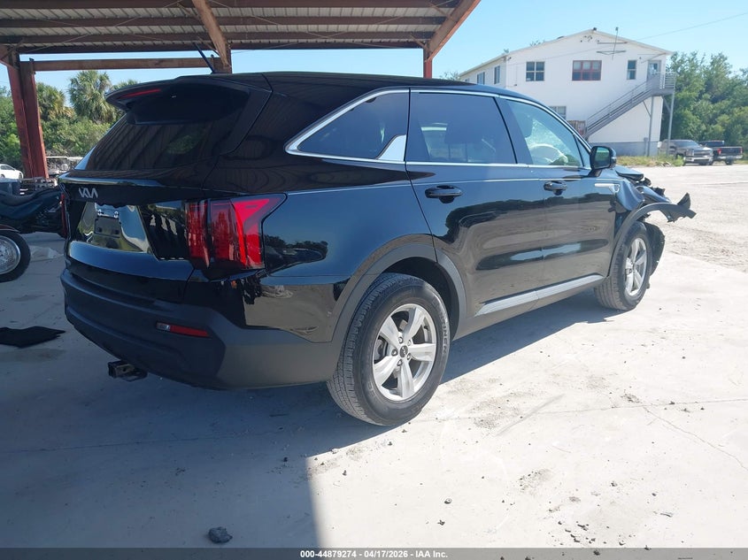 2023 Kia Sorento VIN 5XYRG4LC2PG241451 IAAI salvage auction — RIGHT FRONT, Salvage Title, sold $6,200 on 2026-07-14 (photo 4)