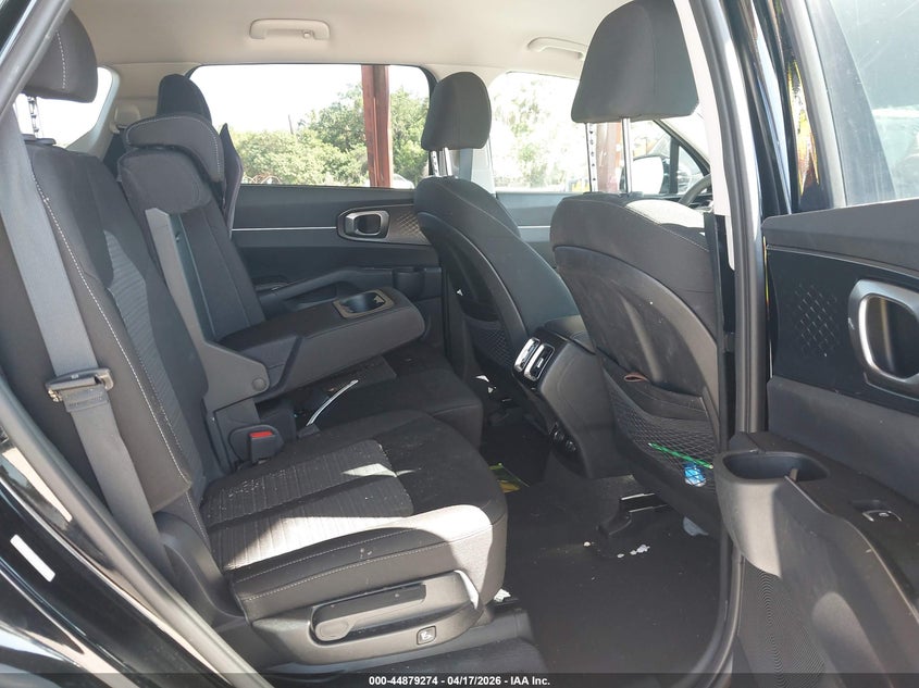 2023 Kia Sorento VIN 5XYRG4LC2PG241451 IAAI salvage auction — RIGHT FRONT, Salvage Title, sold $6,200 on 2026-07-14 (photo 8)