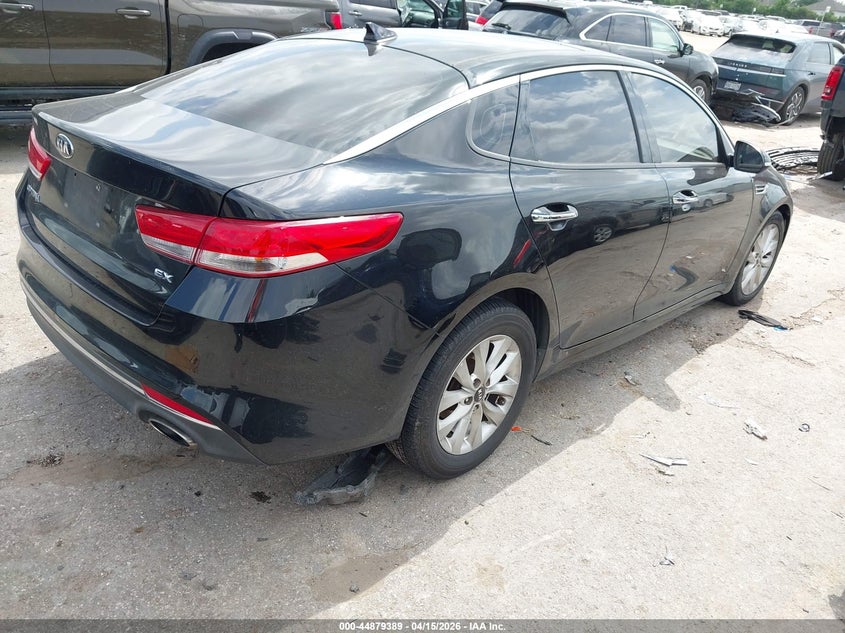 2018 Kia Optima VIN 5XXGU4L35JG243061 IAAI salvage auction — LEFT FRONT, Salvage Title, sold $1,825 on 2026-07-15 (photo 4)