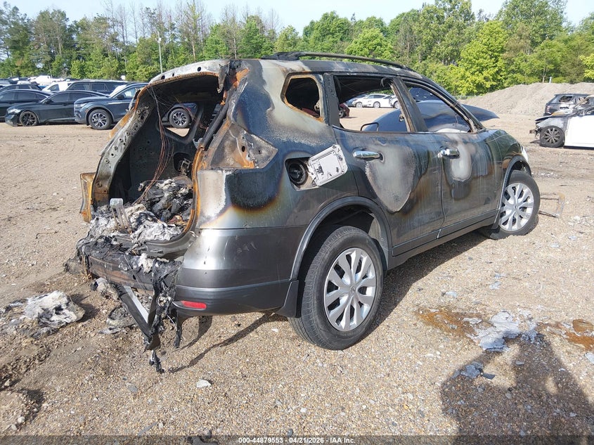 2016 Nissan Rogue VIN JN8AT2MT5GW012295 IAAI salvage auction — ENGINE BURN, Junking Certificate (Mississippi), sold $25 on 2026-07-23 (photo 4)