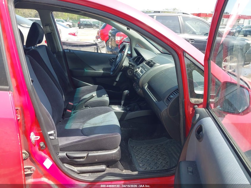 2007 Honda Fit VIN JHMGD38667S014107 IAAI salvage auction — NORMAL WEAR, Salvage (Texas), sold $375 on 2026-07-16 (photo 5)
