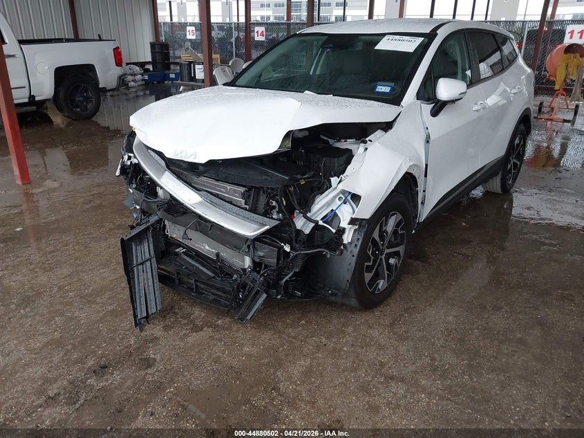 2025 Kia Sportage VIN 5XYK33DF6SG315592 IAAI salvage auction — FRONT END, Salvage (Texas), sold $7,200 on 2026-07-28 (photo 2)