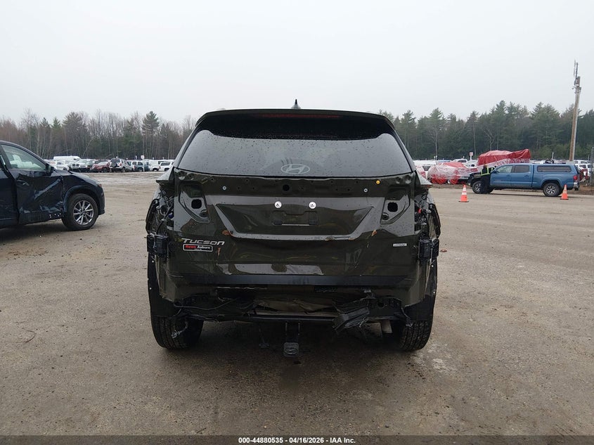 2025 Hyundai Tucson VIN 5NMJBCDE9SH519797 IAAI salvage auction — REAR END, Wait Title, sold $10,200 on 2026-07-27 (photo 6)