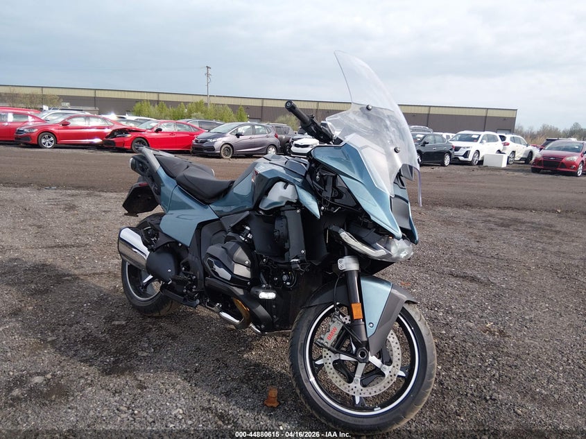 2026 BMW R 1300 VIN WB10M4306T6M62777 — IAAI salvage auction photo
