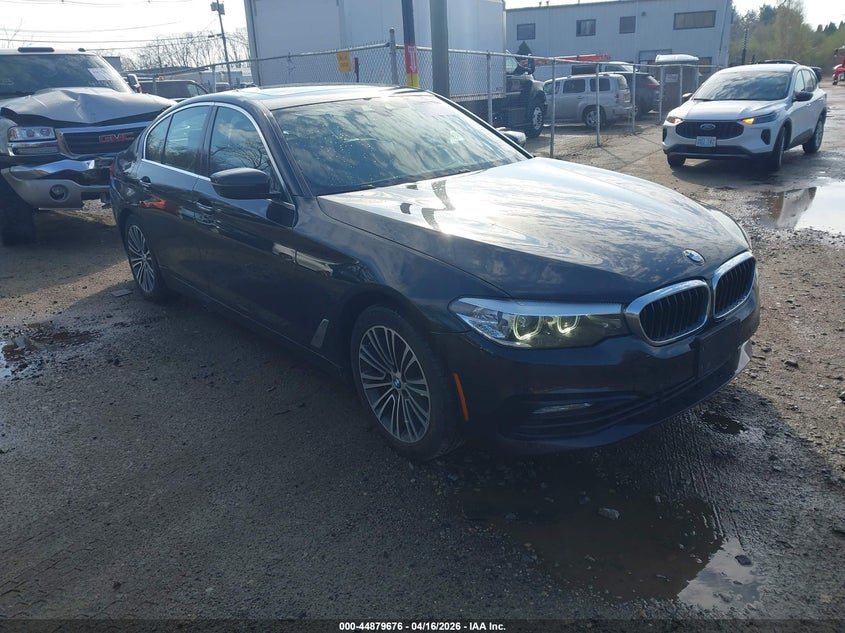 2018 BMW 5er VIN WBAJA7C5XJWA71318 — IAAI salvage auction photo
