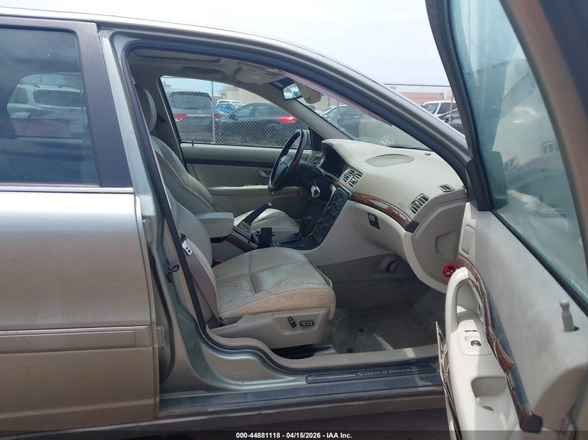 2006 Volvo S80 VIN YV1TS592861432762 IAAI salvage auction — WATER/FLOOD, Salvage (Hawaii), sold $25 on 2026-07-28 (photo 5)