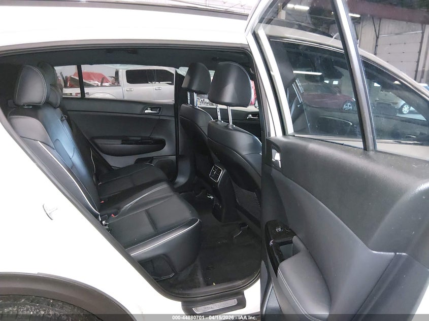 2020 Kia Sportage VIN KNDPRCA62L7754893 IAAI salvage auction — LEFT SIDE, Salvage (Oregon), sold $4,550 on 2026-07-30 (photo 8)