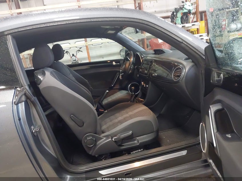 2012 Volkswagen Beetle VIN 3VW4A7AT9CM643932 IAAI salvage auction — FRONT END, Wait Title, sold $1,300 on 2026-07-09 (photo 5)