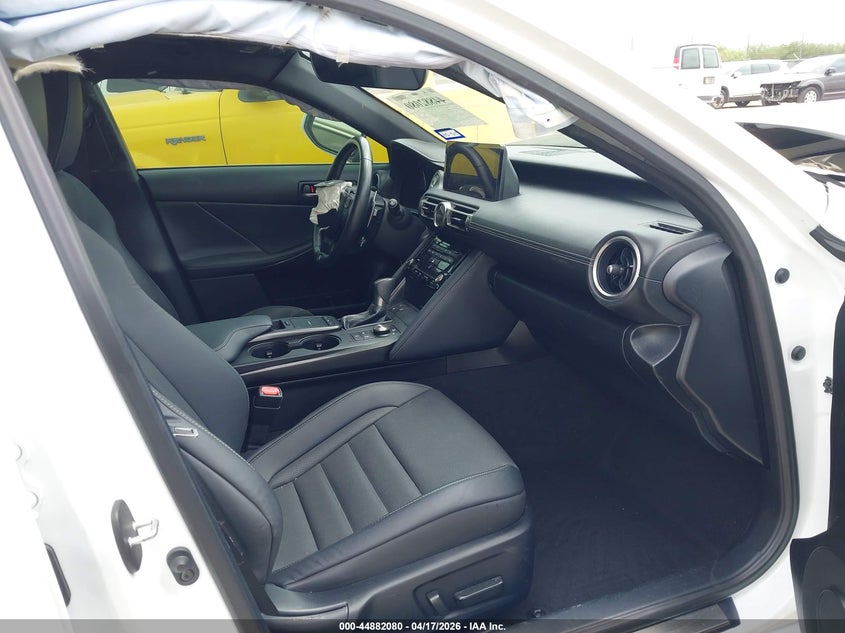 2021 Lexus Is VIN JTHGZ1B22M5043691 IAAI salvage auction — FRONT END, Salvage Title, sold $15,050 on 2026-07-29 (photo 5)