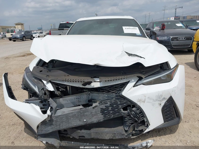 2021 Lexus Is VIN JTHGZ1B22M5043691 IAAI salvage auction — FRONT END, Salvage Title, sold $15,050 on 2026-07-29 (photo 6)