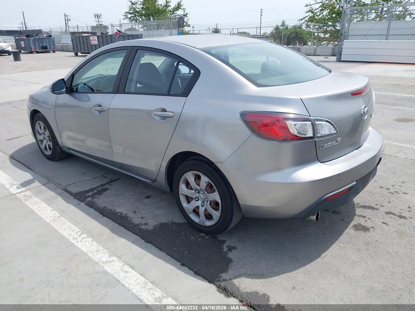 2010 Mazda 3 VIN JM1BL1SG9A1133657 IAAI salvage auction — SIDE, Salvage (California), sold $750 on 2026-07-11 (photo 3)