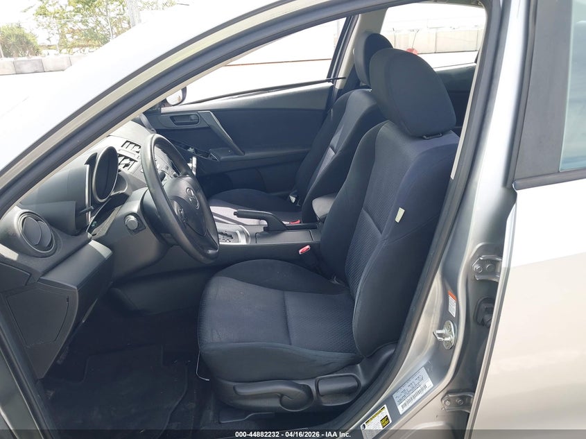 2010 Mazda 3 VIN JM1BL1SG9A1133657 IAAI salvage auction — SIDE, Salvage (California), sold $750 on 2026-07-11 (photo 5)