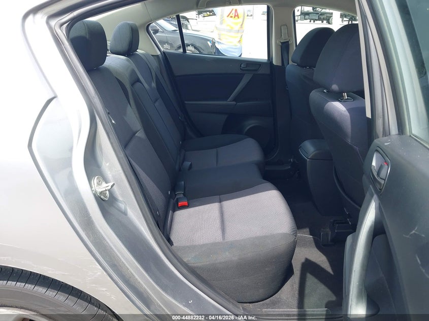 2010 Mazda 3 VIN JM1BL1SG9A1133657 IAAI salvage auction — SIDE, Salvage (California), sold $750 on 2026-07-11 (photo 8)