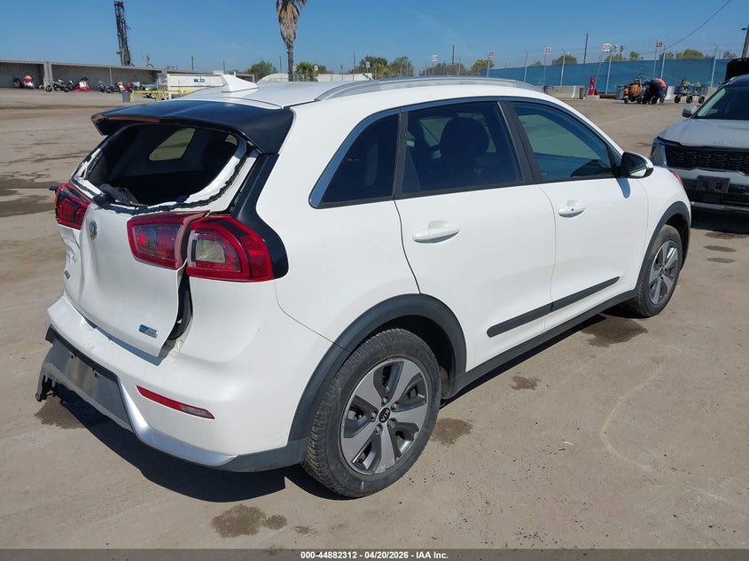 2019 Kia Niro VIN KNDCB3LC1K5353061 IAAI salvage auction — REAR END, Salvage Title, sold $2,650 on 2026-07-15 (photo 4)