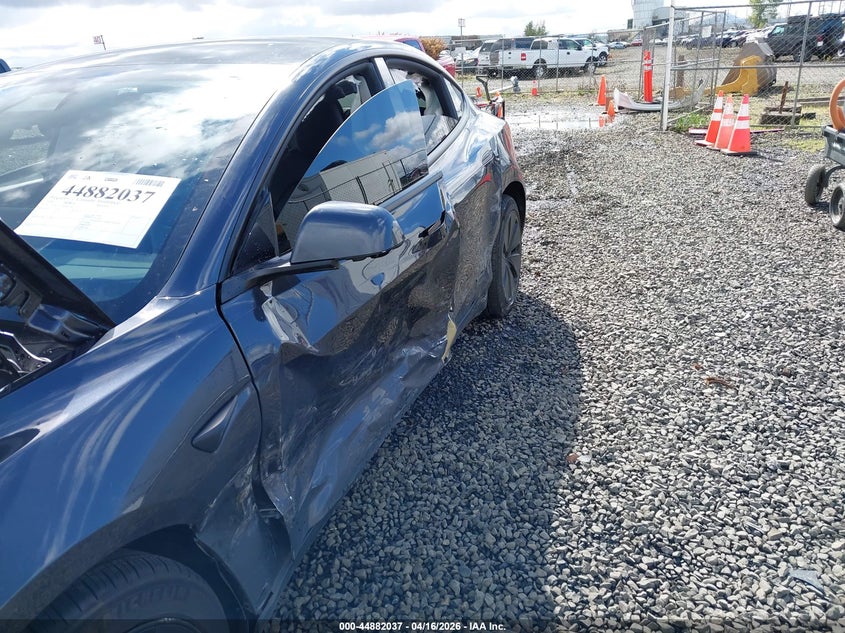 2024 Tesla Model 3 VIN 5YJ3E1EA7RF867660 IAAI salvage auction — LEFT SIDE, Salvage (Oregon), sold $9,550 on 2026-07-23 (photo 6)