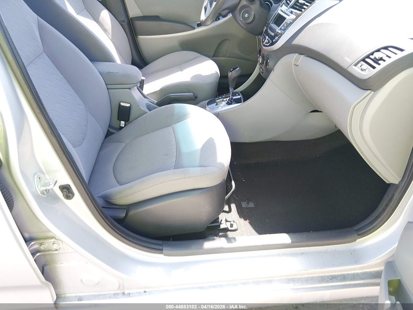 2014 Hyundai Accent VIN KMHCU4AE4EU766148 IAAI salvage auction — LEFT SIDE, Wait Title, sold $1,100 on 2026-07-15 (photo 5)