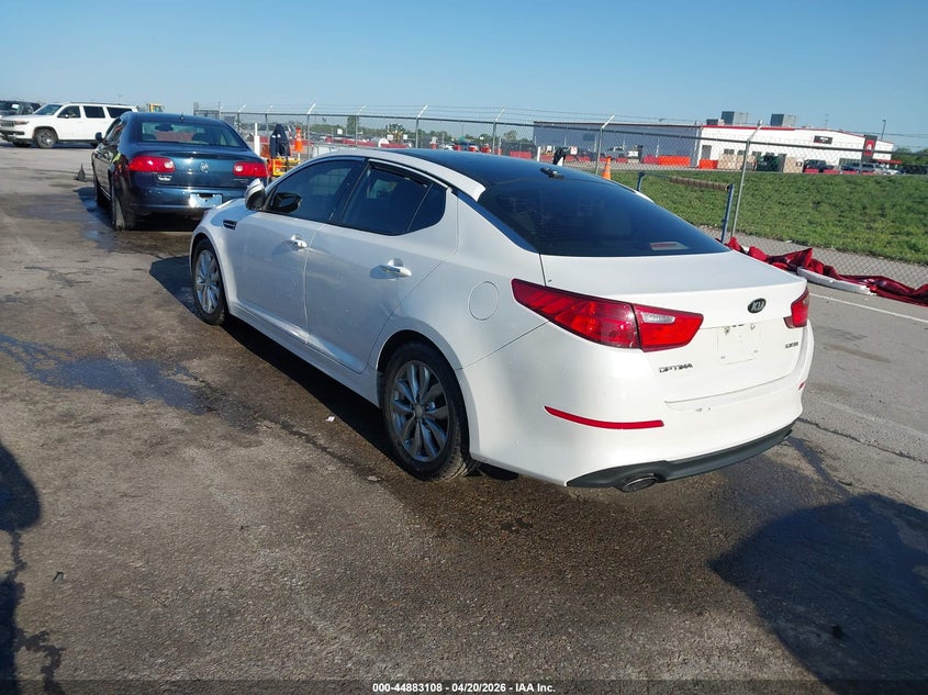 2015 Kia Optima VIN 5XXGN4A77FG509111 IAAI salvage auction — RIGHT SIDE, Salvage Title, sold $25 on 2026-07-21 (photo 3)