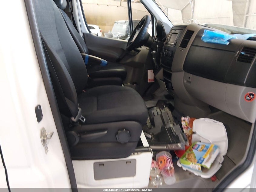 2017 Mercedes-benz Sprinter VIN WD3PE8CD6HP500402 IAAI salvage auction — FRONT END, Salvage (Tennessee), sold $3,100 on 2026-07-13 (photo 5)