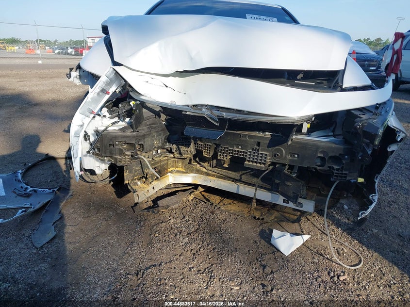 2025 Toyota Crown VIN JTDAAAAFXS3032272 IAAI salvage auction — FRONT END, Wait Title, sold $12,500 on 2026-07-15 (photo 6)
