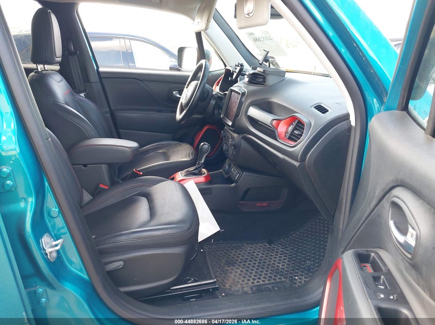 2021 Jeep Renegade VIN ZACNJDC1XMPN32271 IAAI salvage auction — RIGHT FRONT, Salvage Title, sold $525 on 2026-07-21 (photo 5)