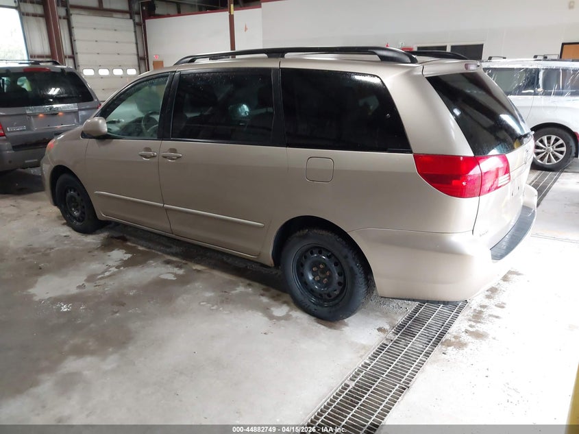 2004 Toyota Sienna VIN 5TDZA22C64S039072 IAAI salvage auction — NORMAL WEAR, Salvage (Texas), sold $525 on 2026-07-27 (photo 3)