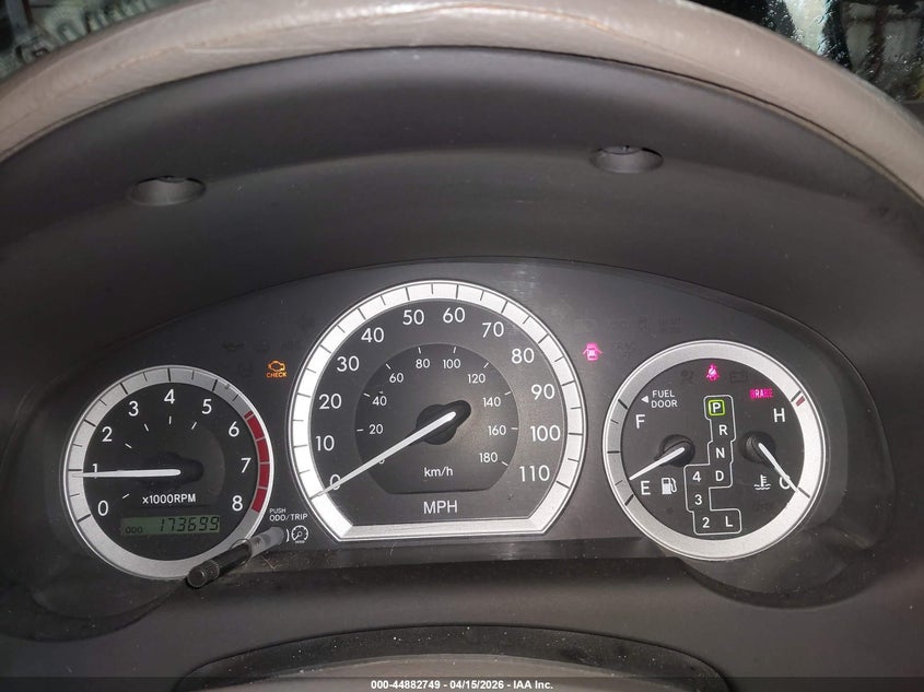 2004 Toyota Sienna VIN 5TDZA22C64S039072 IAAI salvage auction — NORMAL WEAR, Salvage (Texas), sold $525 on 2026-07-27 (photo 7)