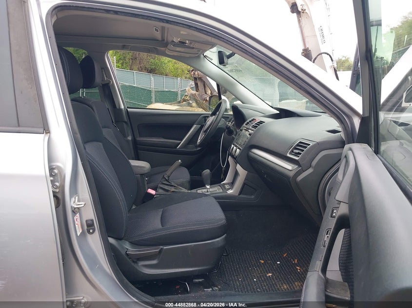 2017 Subaru Forester VIN JF2SJAEC6HH401825 IAAI salvage auction — FRONT END, Salvage - Greater Than 75% (Maryland), sold $750 on 2026-07-30 (photo 5)