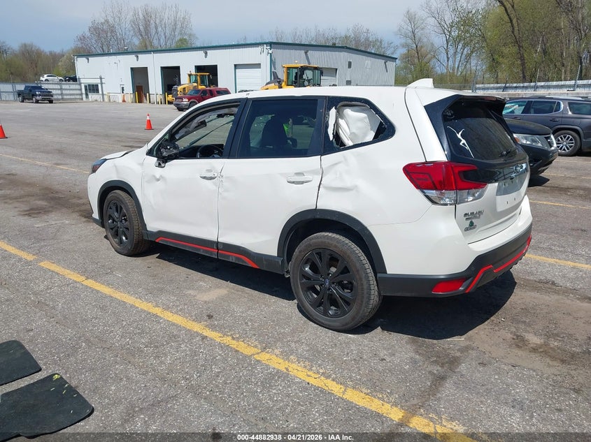2023 Subaru Forester VIN JF2SKAJC3PH490173 IAAI salvage auction — RIGHT FRONT, Salvage Title, sold $2,825 on 2026-07-06 (photo 3)