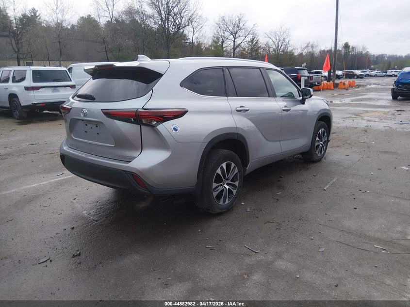 2024 Toyota Highlander VIN 5TDKDRBH3RS532471 IAAI salvage auction — LEFT REAR, Salvage Title, sold $18,200 on 2026-07-29 (photo 4)