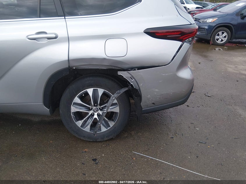 2024 Toyota Highlander VIN 5TDKDRBH3RS532471 IAAI salvage auction — LEFT REAR, Salvage Title, sold $18,200 on 2026-07-29 (photo 6)