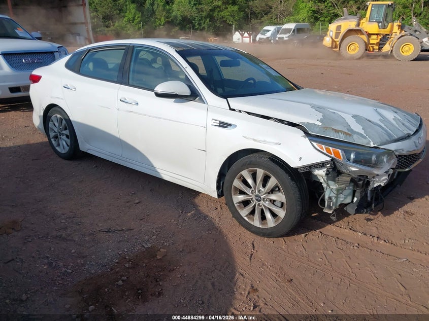 2016 Kia Optima VIN 5XXGU4L32GG056420 IAAI salvage auction — FRONT & REAR, Wait Title, sold $750 on 2026-07-08 (photo 1)