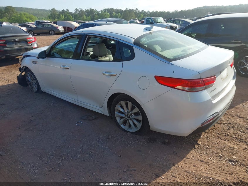 2016 Kia Optima VIN 5XXGU4L32GG056420 IAAI salvage auction — FRONT & REAR, Wait Title, sold $750 on 2026-07-08 (photo 3)