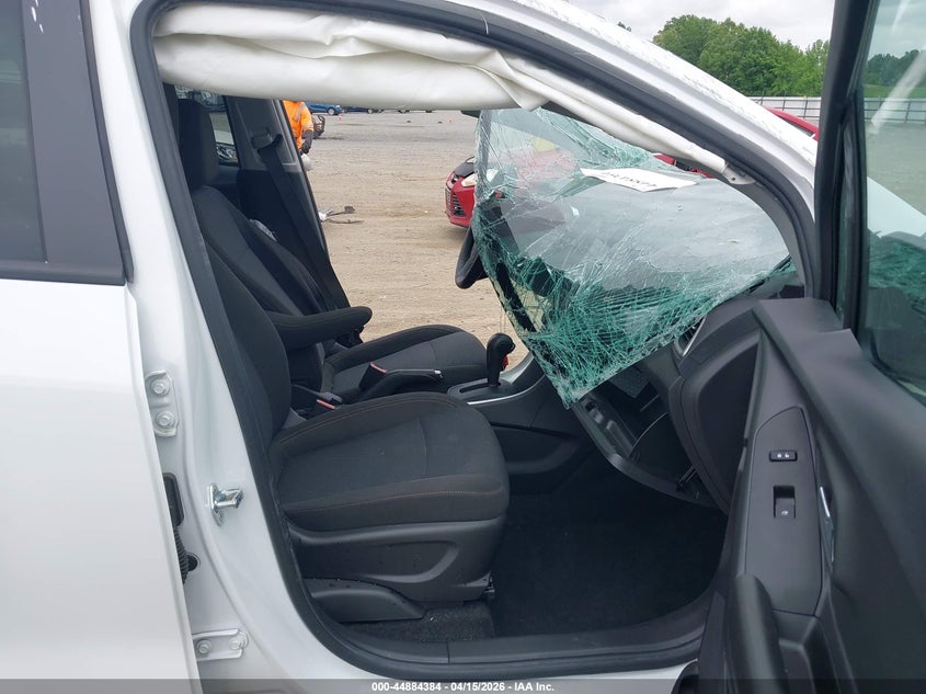 2021 Chevrolet Trax VIN KL7CJKSB4MB319364 IAAI salvage auction — ROLLOVER, Salvage (Arkansas), sold $1,450 on 2026-07-08 (photo 5)