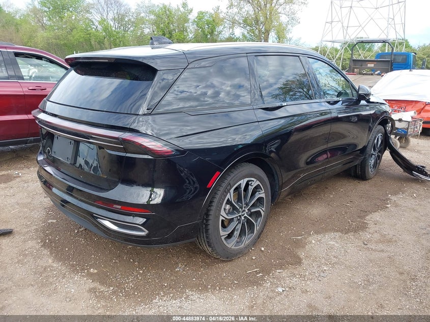 2025 Lincoln Nautilus VIN 5LMPJ8K42SJ932488 IAAI salvage auction — FRONT END, Salvage (Illinois), sold $12,500 on 2026-07-08 (photo 4)