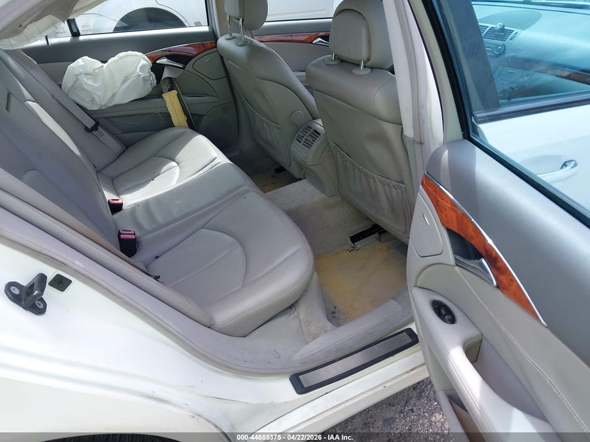 2005 Mercedes-benz E-class VIN WDBUF82J75X175122 IAAI salvage auction — SIDE, Rebuildable (Florida), sold $525 on 2026-07-23 (photo 8)