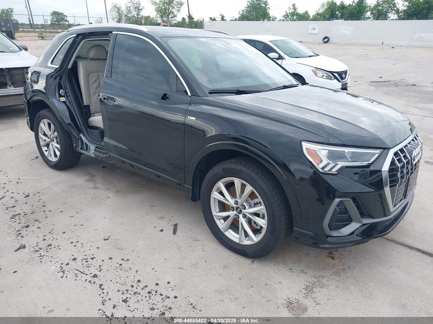 2025 Audi Q3 VIN WA1DECF32S1077451 IAAI salvage auction — RIGHT SIDE, Original (Texas), sold $13,875 on 2026-07-10 (photo 1)