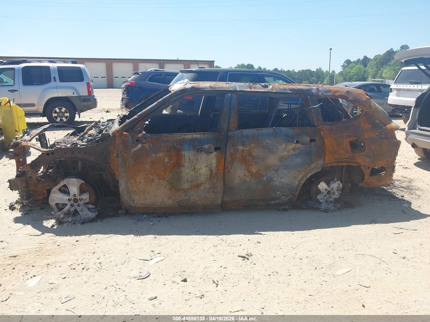 2021 Toyota Highlander VIN 5TDHZRAH9MS061447 IAAI salvage auction — TOTAL BURN, Junk Receipt (North Carolina), sold $250 on 2026-07-06 (photo 6)