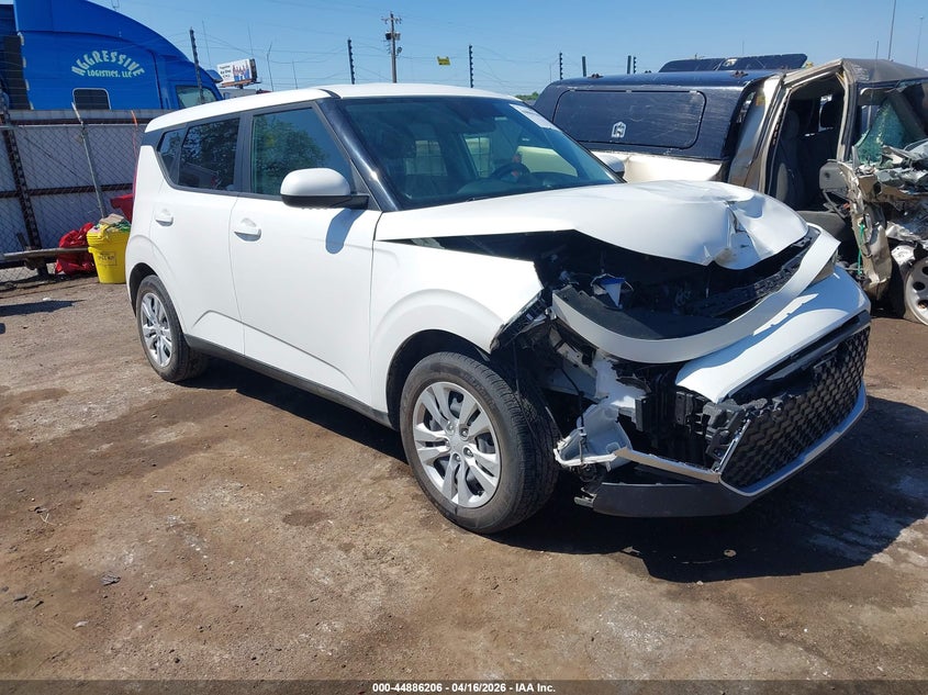 2023 Kia Soul VIN KNDJ23AU5P7847406 IAAI salvage auction — FRONT END, Clear (Oklahoma), sold $2,725 on 2026-07-08 (photo 1)