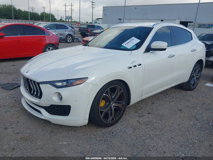 2023 Maserati Levante VIN ZN661XUA3PX420354 IAAI salvage auction — RIGHT FRONT, Original (Texas), sold $9,000 on 2026-07-09 (photo 2)