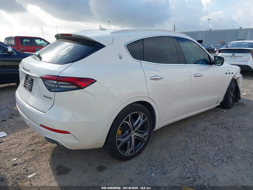 2023 Maserati Levante VIN ZN661XUA3PX420354 IAAI salvage auction — RIGHT FRONT, Original (Texas), sold $9,000 on 2026-07-09 (photo 4)