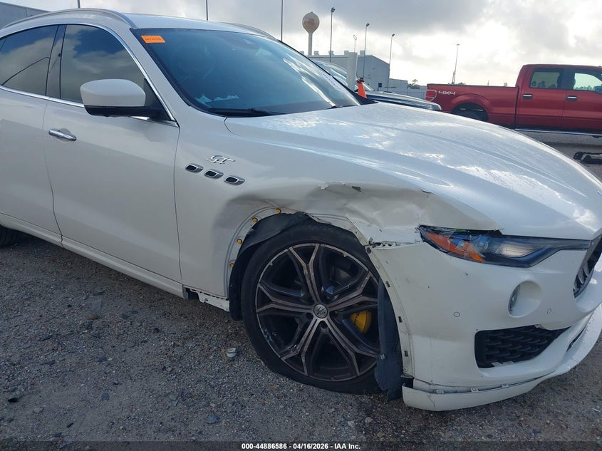 2023 Maserati Levante VIN ZN661XUA3PX420354 IAAI salvage auction — RIGHT FRONT, Original (Texas), sold $9,000 on 2026-07-09 (photo 6)