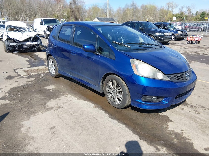 2013 Honda Fit VIN JHMGE8H55DC017975 IAAI salvage auction — REAR END, Salvage (Connecticut), sold $1,000 on 2026-07-16 (photo 1)