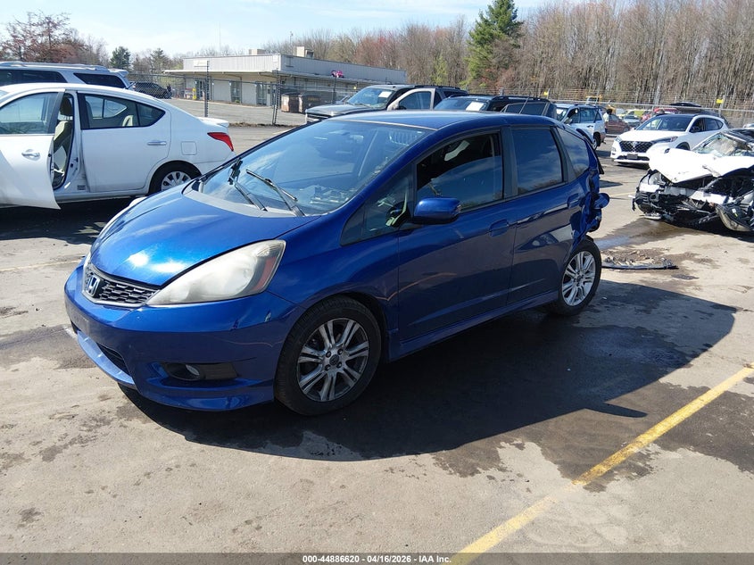 2013 Honda Fit VIN JHMGE8H55DC017975 IAAI salvage auction — REAR END, Salvage (Connecticut), sold $1,000 on 2026-07-16 (photo 2)