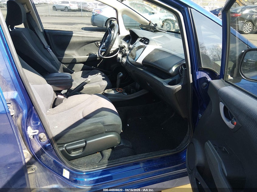 2013 Honda Fit VIN JHMGE8H55DC017975 IAAI salvage auction — REAR END, Salvage (Connecticut), sold $1,000 on 2026-07-16 (photo 5)
