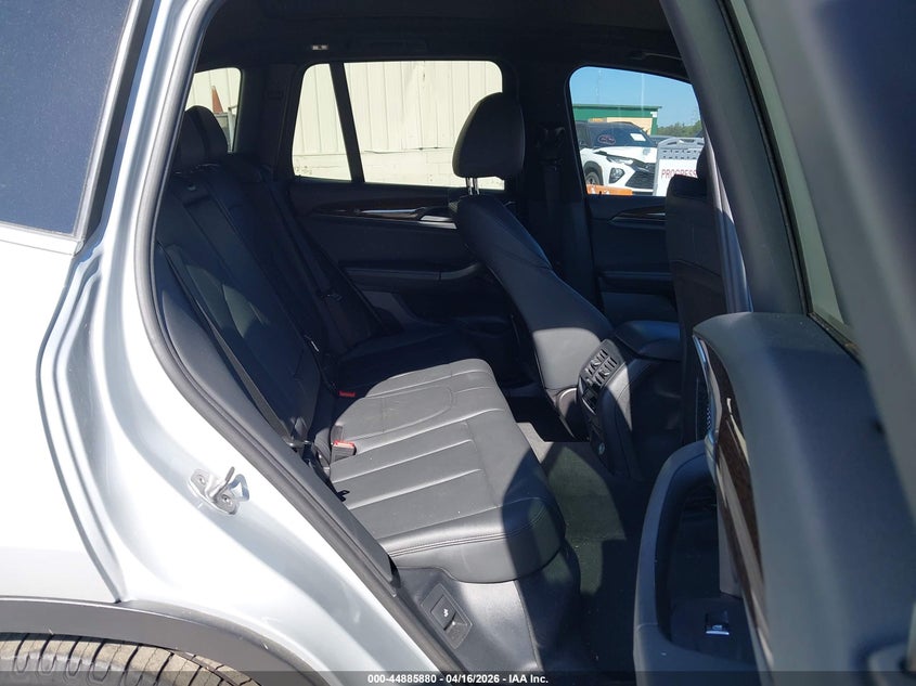 2019 BMW X3 VIN 5UXTR7C56KLF37512 IAAI salvage auction — FRONT END, Salvage Title, sold $6,600 on 2026-07-10 (photo 8)