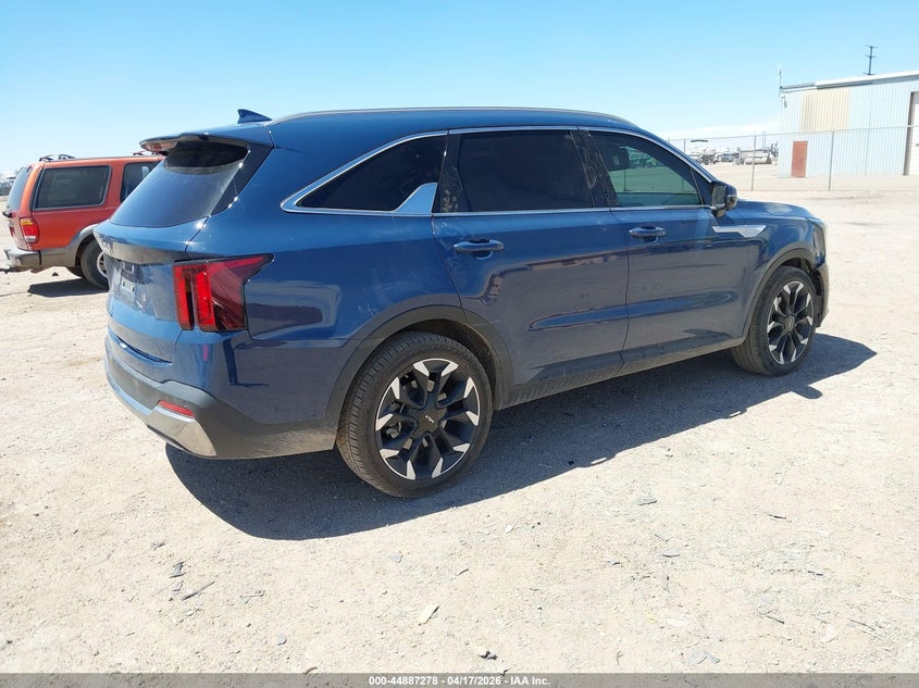 2024 Kia Sorento VIN 5XYRK4JF0RG257842 IAAI salvage auction — LEFT FRONT, Original (Texas), sold $12,050 on 2026-07-13 (photo 4)