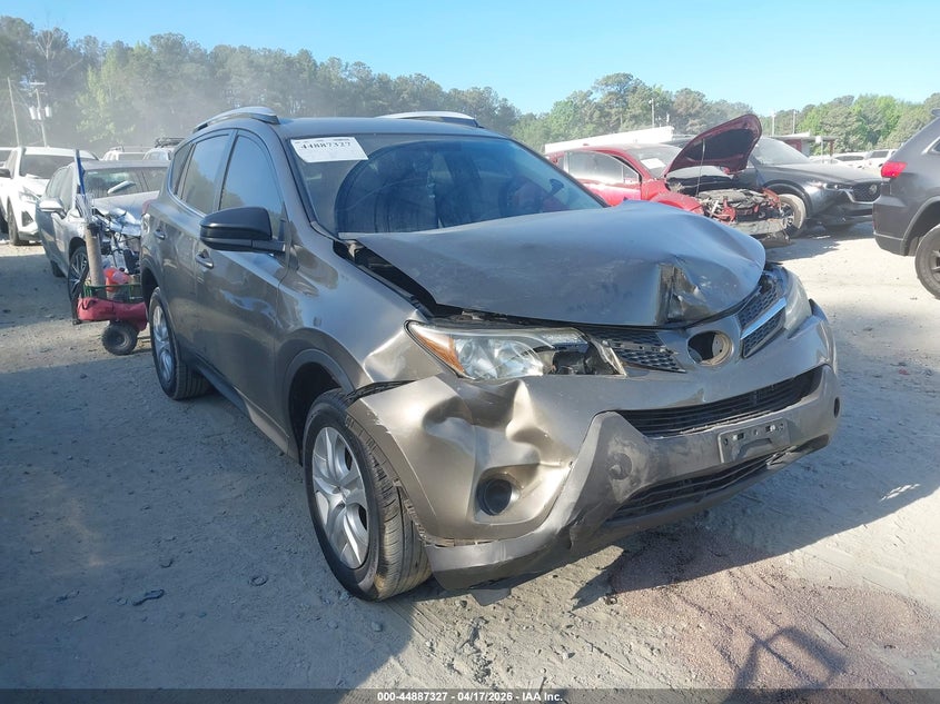 2015 Toyota Rav 4 VIN JTMZFREV9FD061749 IAAI salvage auction — FRONT END, Salvage Title, sold $3,100 on 2026-07-07 (photo 1)